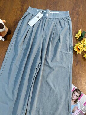ALO Yoga Steel Grey Suit Up Trouser 30" Inseam NWT🦈Relaxed Pants🛒